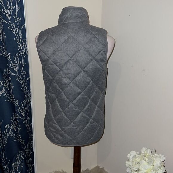 J. Crew  Quilted Down Excursion Vest in Flannel Gray sz XS - Picture 3 of 8